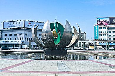 《机械战警：暴戾都市》明年6月登陆各大平台